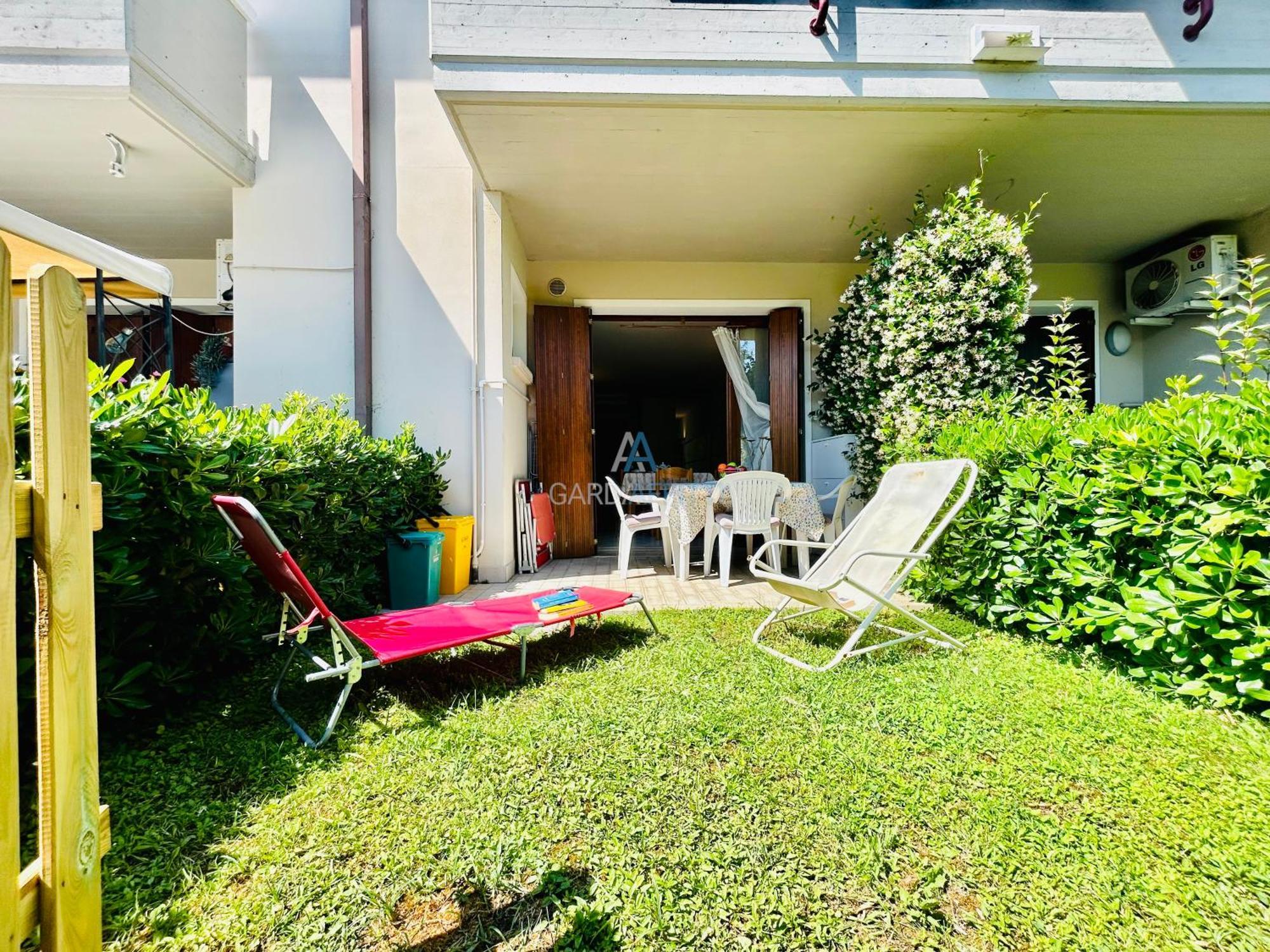 Perseo Apartment - 200M Dal Lago Di Garda Sirmione Exterior photo